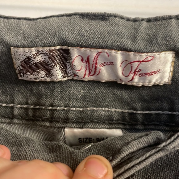 Mecca Femme Grey Jeans W/Back Pocket Embellishments/Boot Cut/8”Rise/Size9/10 EUC - Picture 3 of 7